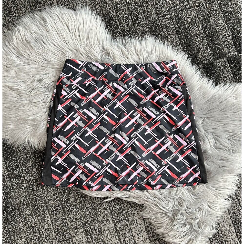TAIL Women’s 18” Pattern‎ Skort GC4446-C732 Size Medium